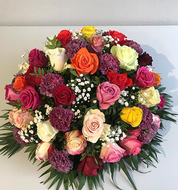 Gärtnerei Vietzen Ulm Trauerfloristik Buketts bunte Rosenmischung